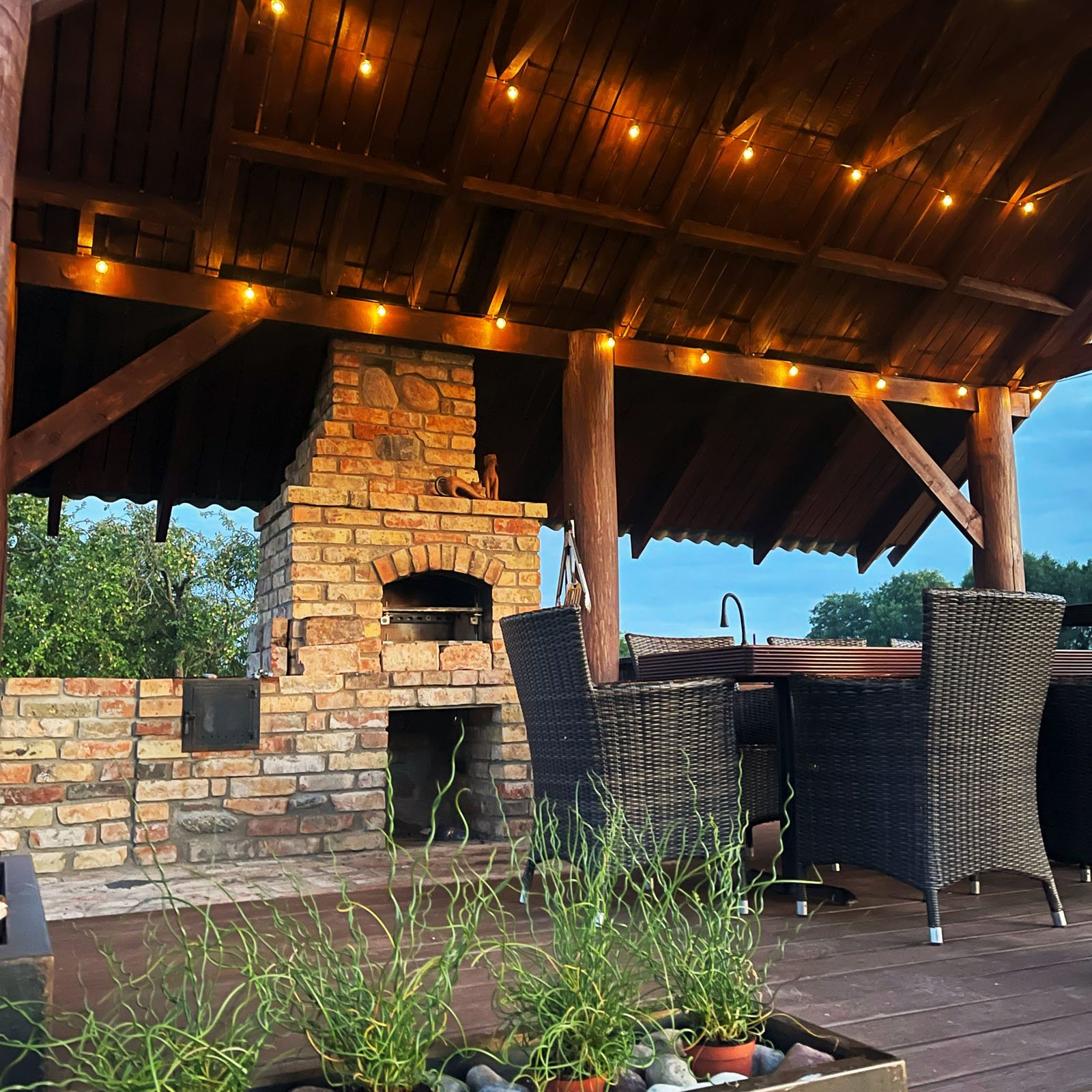 Outdoor kitchen at Ranča Žilė